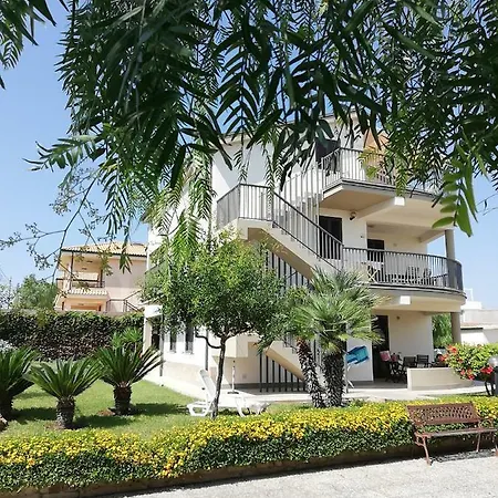 Aparthotel Il Melograno *